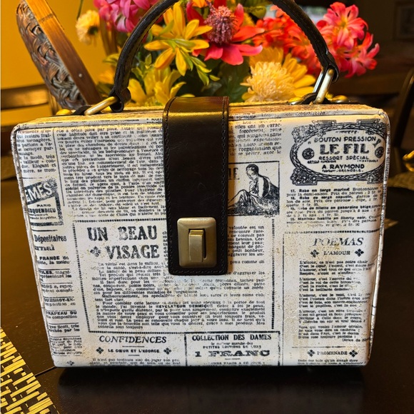 Patricia Nash Handbags - Patricia Nash Black and Cream Newspaper Print Crossbody Bag